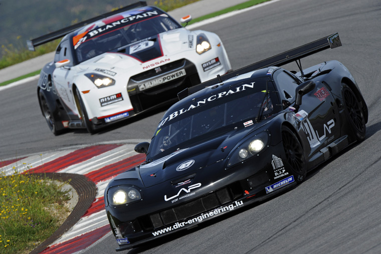 Nissan GT-R Race Scene Picture